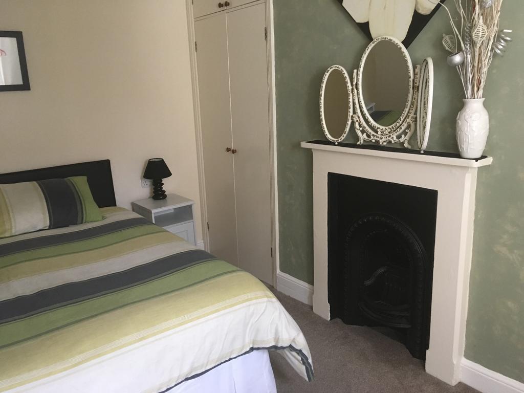 Bentons Guest House Cheltenham Kültér fotó