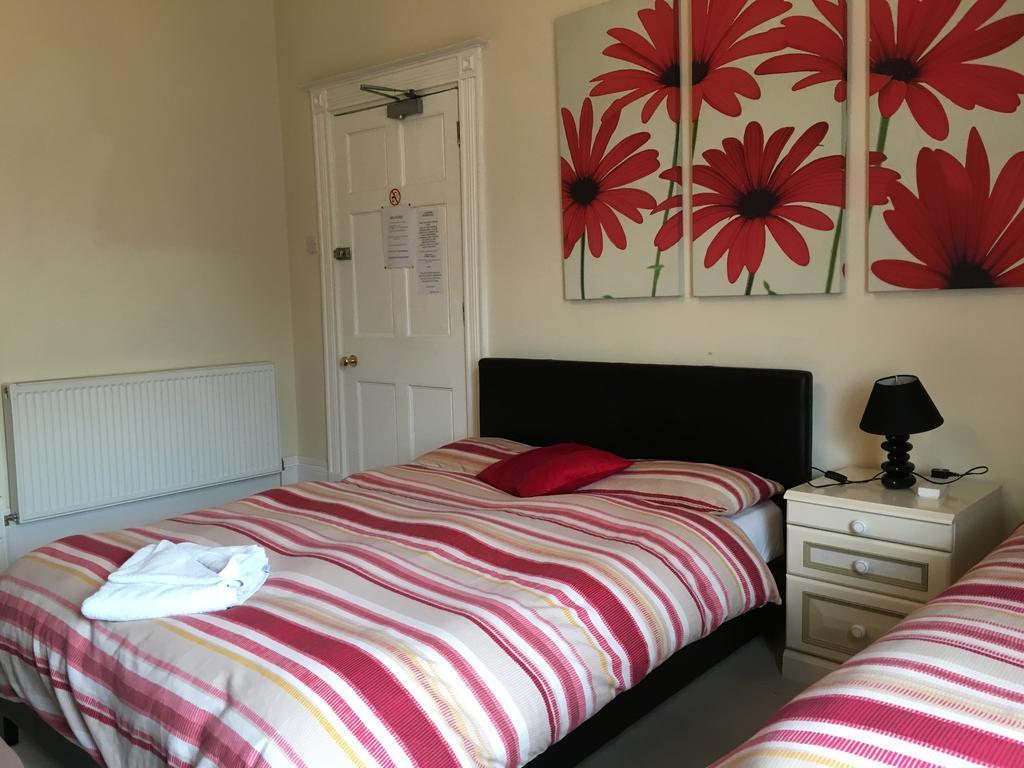 Bentons Guest House Cheltenham Kültér fotó